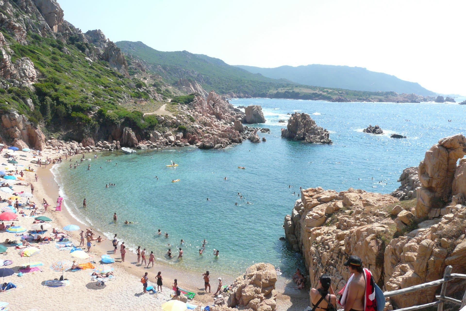 Spiaggia Li Cossi - Costa Paradiso -Trinità d'Agultu - Gallura - Sardegna