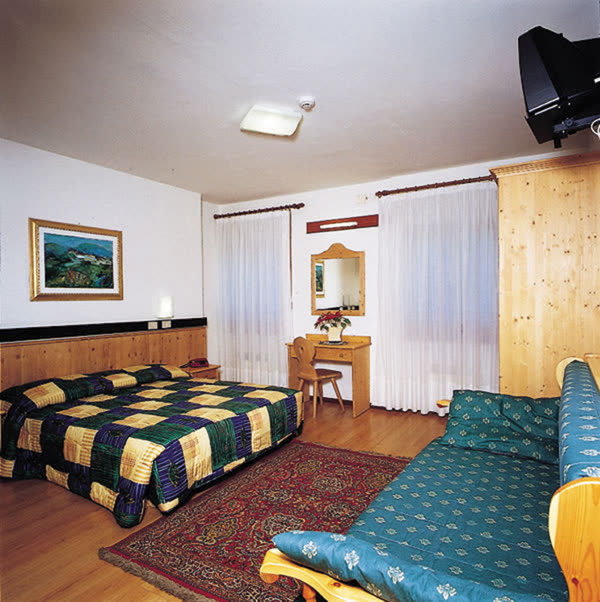 Gallery view 3